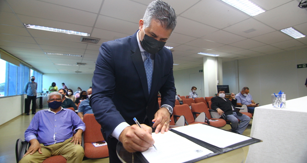cv__6984_claudio_vieira.jpg