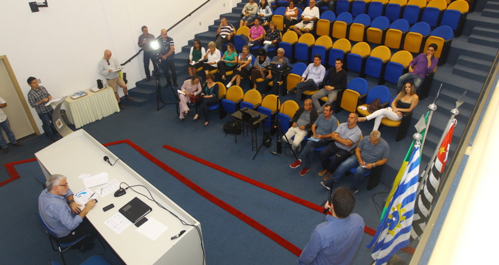 audie-ncia_pu-blica_ldo-14-claudio_vieira.jpg