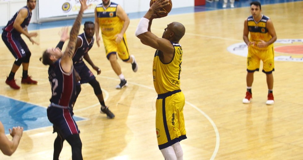 cv__1586-claudio_vieira.jpg