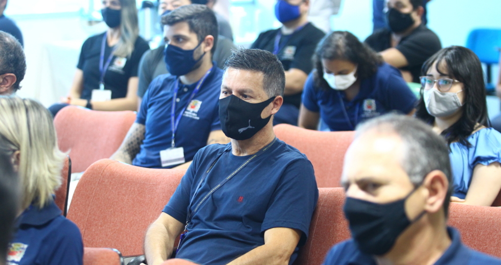 cv__8802_claudio_vieira.jpg