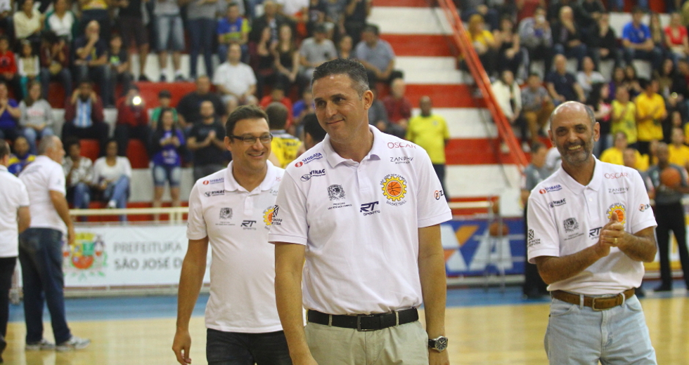 cv__1342-claudio_vieira.jpg