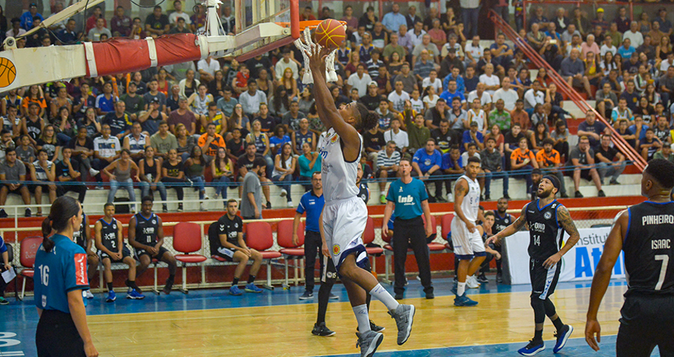 basquete-sao-jose-x-pinheiros-04-02-2019-lucas-cabral-07.jpg
