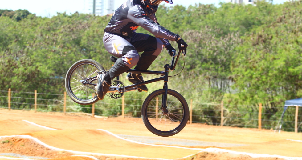 cv__0484_claudio_vieira.jpg