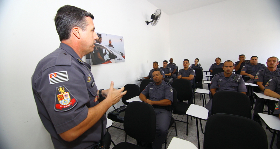 cv__6835_claudio_vieira.jpg