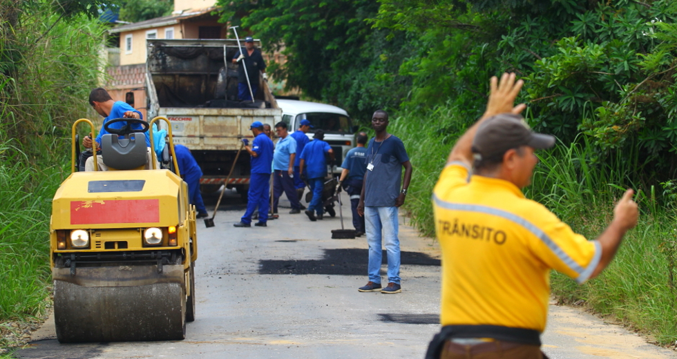 tapa_buraco_bairro_capuava-16-claudio_vieira.jpg