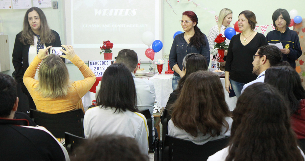 cultura-e-lingua-inglesa-e-apresentada-em-evento-ludico-13.jpg