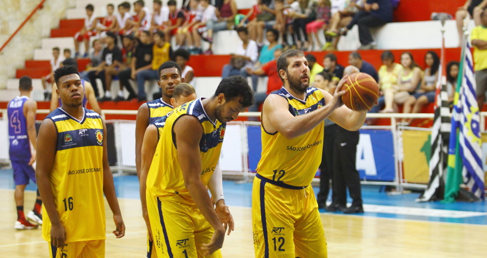 liga_ouro_basquete-06-claudio_vieira.jpg