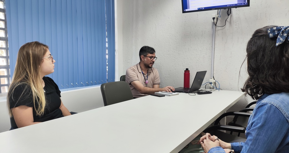 Novas profissionais do Mais Médicos em São José - Treinamento na Secretaria e atuação na UBS Colonial
