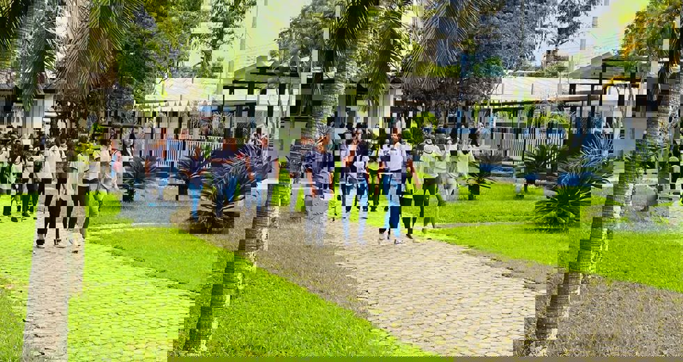 fundhas6.jpeg