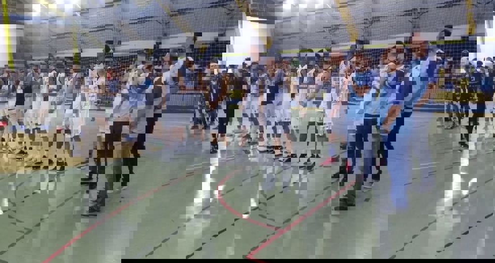 bas2-2-at.jpg