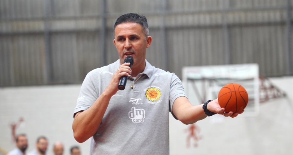cv__4484_claudio_vieira.jpg