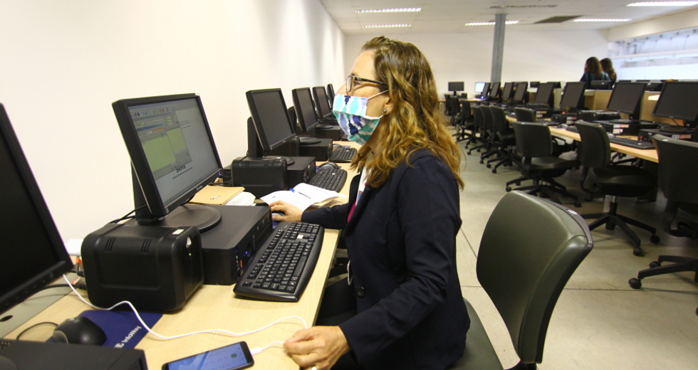 cv__8906_claudio_vieira.jpg