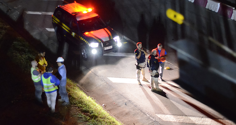 remocao-passarela-de-obras-via-cabui-01-04-2019-lucas-cabral-07.jpg