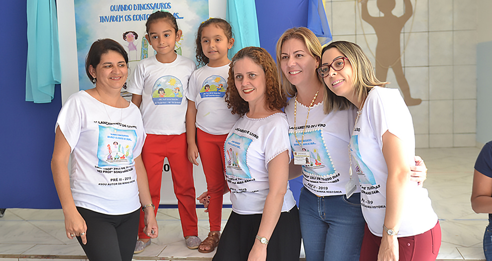 lancamento-livro-emei-zeli-de-toledo-dias-16-10-2019-lucas-cabral-07.jpg