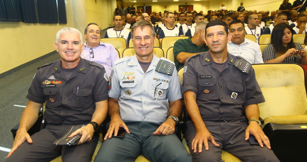 cv__2066_claudio_vieira.jpg