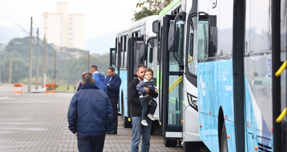 Coletiva de apresentação dos novos ônibus da frota da cidade. Foto: Claudio Vieira/PMSJC 25-07-2025   