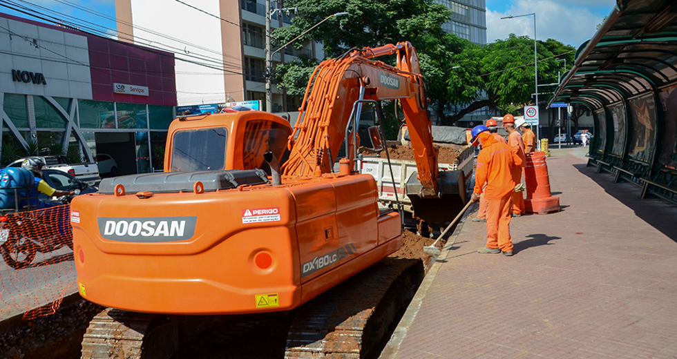 recuperacao-do-asfalto-av-sao-jose-17-04-2019-lucas-cabral-09.jpg