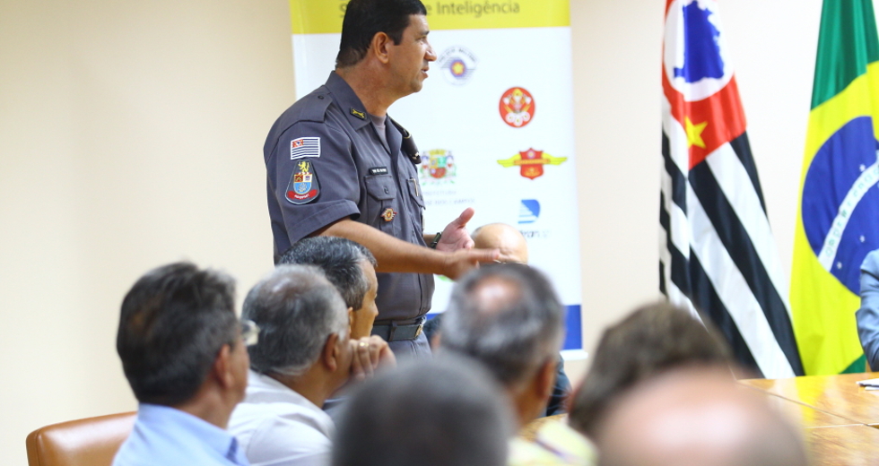 cv__6913_claudio_vieira.jpg