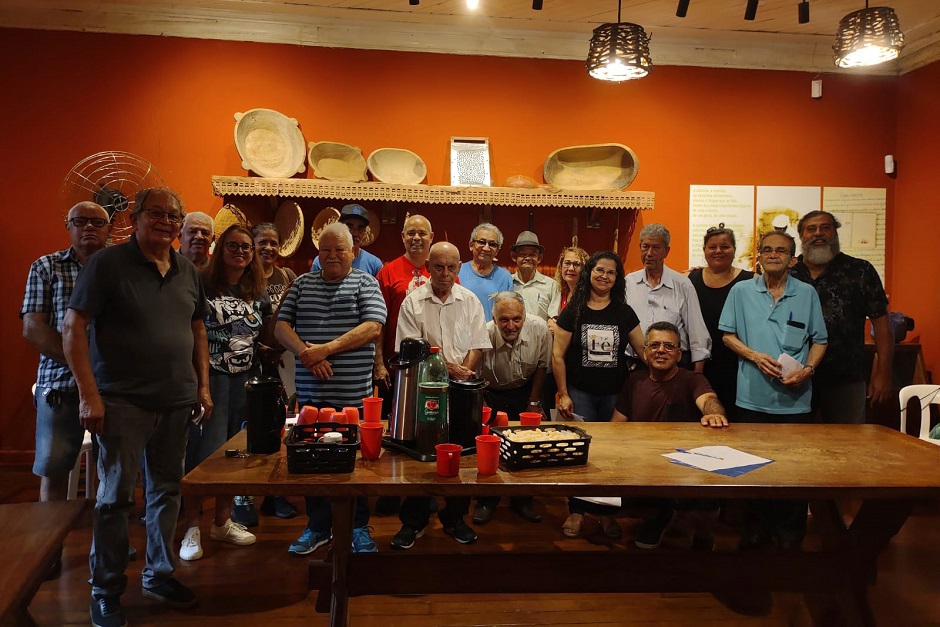 Foto: Divulgação reuniao-folias-prefeitura.jpg