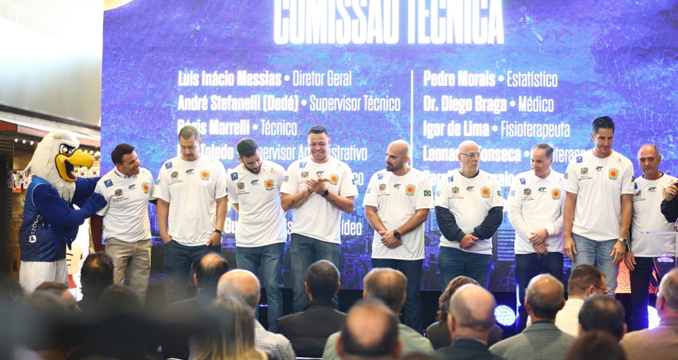 Apresentação do time de basquete masculino. Foto: Claudio Vieira/PMSJC 22-07-2025 