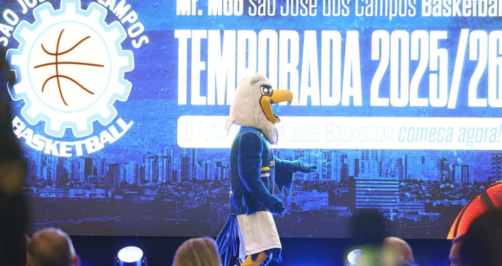 Apresentação do time de basquete masculino. Foto: Claudio Vieira/PMSJC 22-07-2025