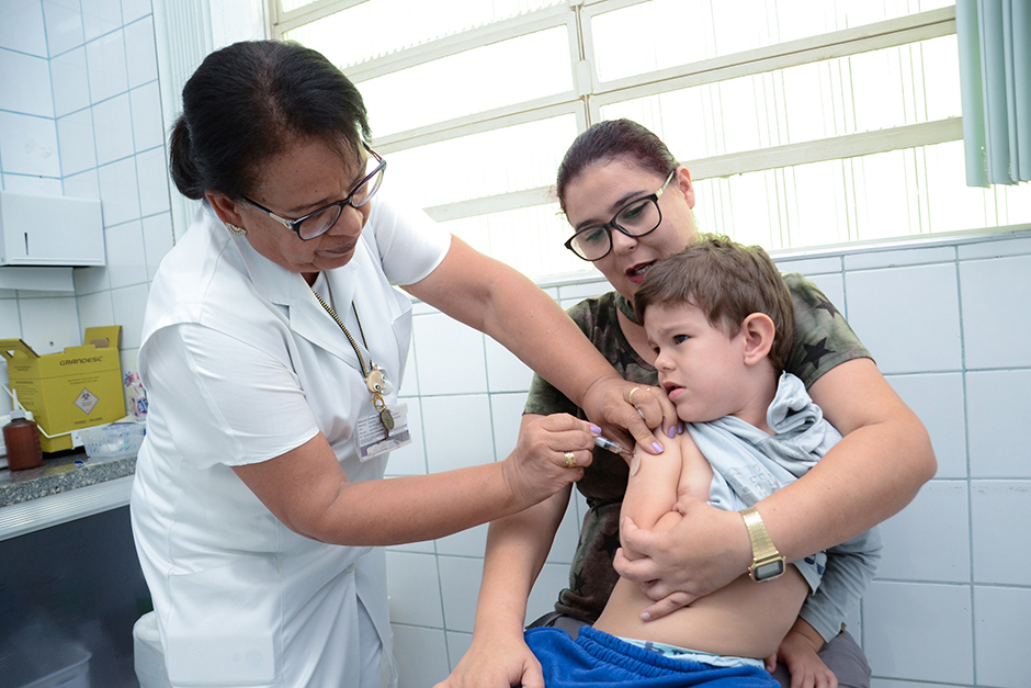 primeiro-dia-campanha-de-vacinacao-10-04-2019-lucas-cabral-10.jpg