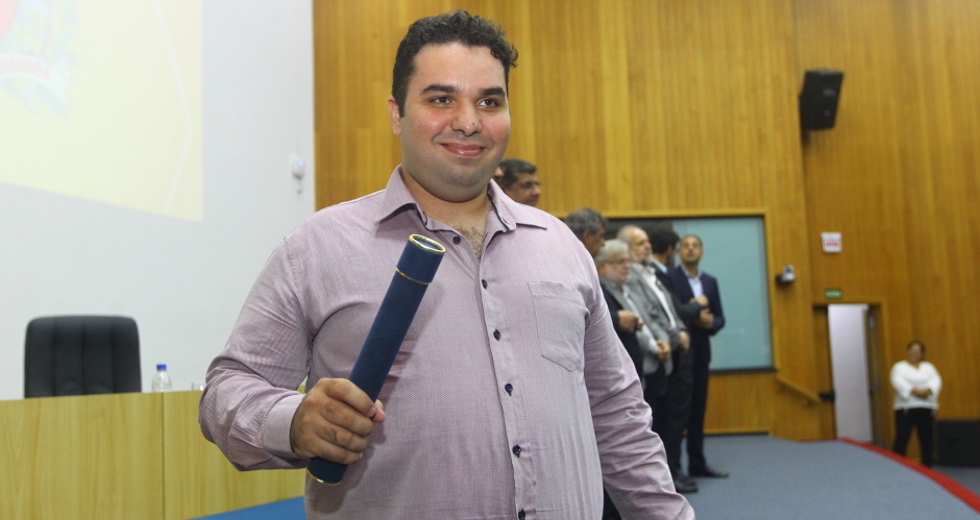 cv__7894_claudio_vieira.jpg