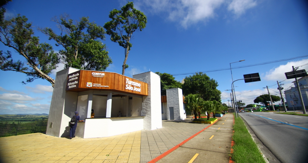 cv__7172_claudio_vieira.jpg
