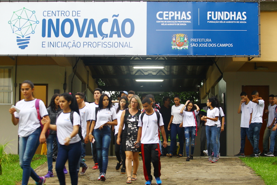 cv__8153_claudio_vieira.jpg
