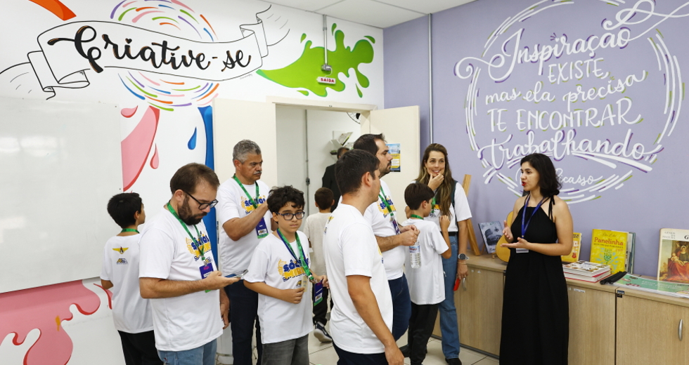 Projeto Sócios-Mirins visita o MIC. Foto: Claudio Vieira/PMSJC 05-11-2025 