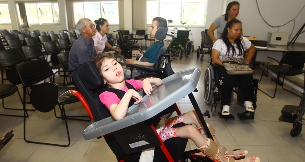 entrega_cadeiras_rodas-16-claudio_vieira-05122017.jpg