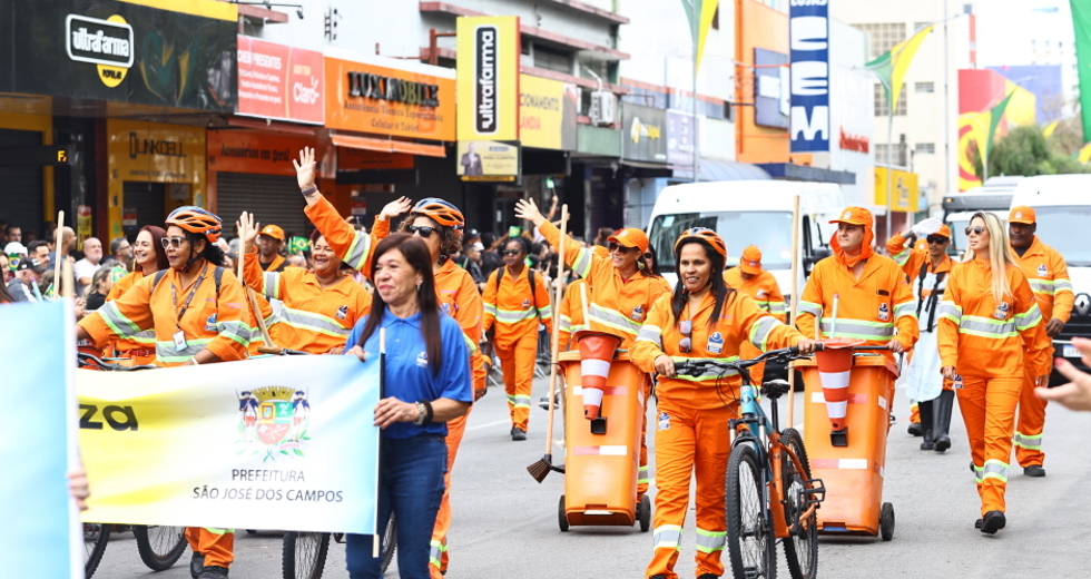 7 de Setembro Dia da Independência - Desfile cívico-militar na Rua 15 de Novembro. Foto: Claudio Vieira/PMSJC 07-09-2025