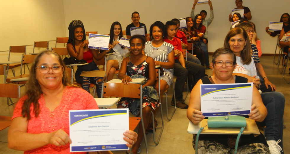 cv__8926_claudio_vieira.jpg