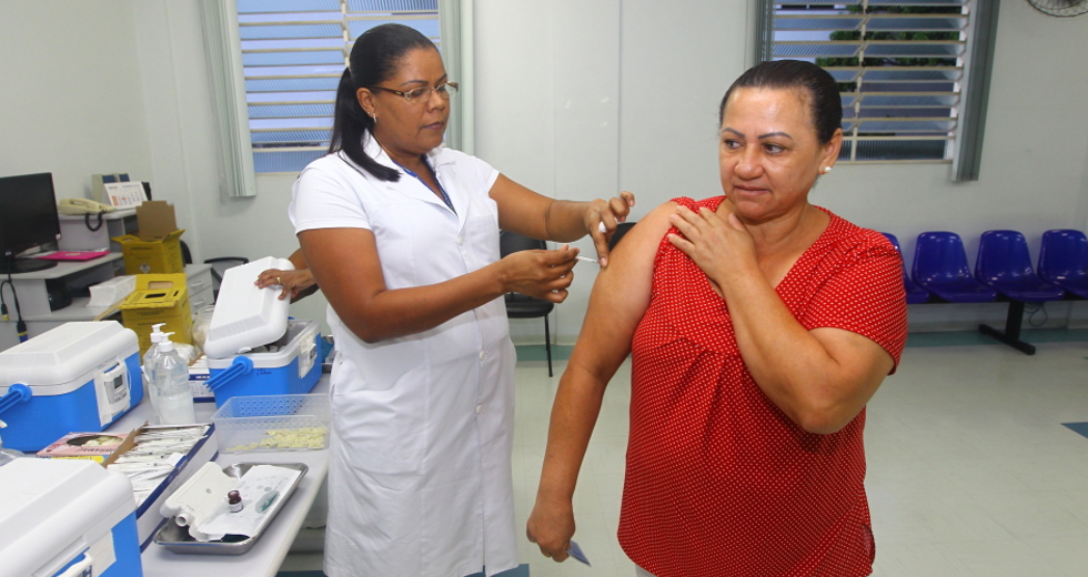 vacinac-a-o_ubs_jd_satelite-10-claudio_vieira.jpg