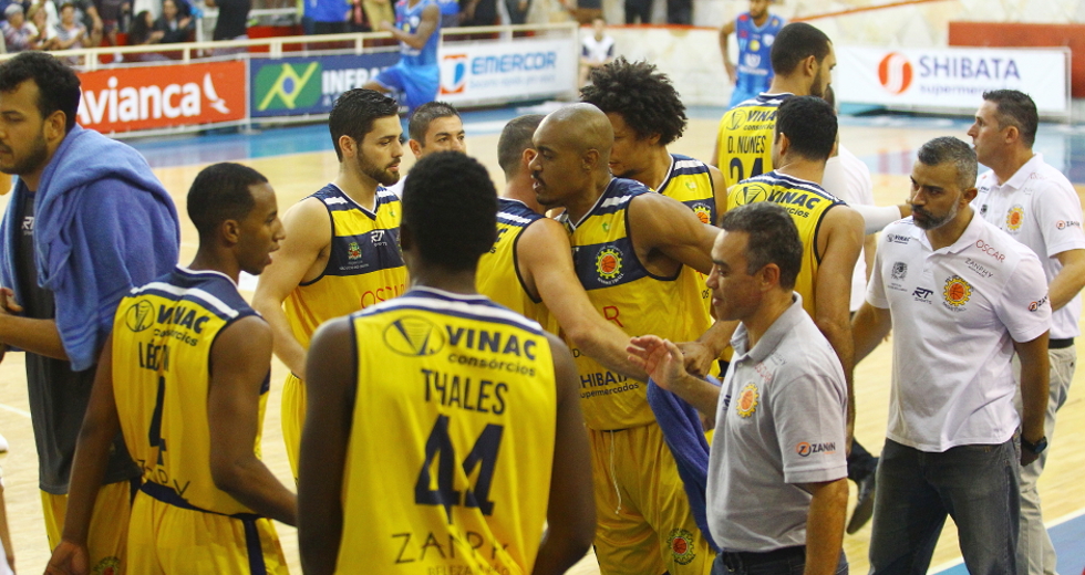 cv__1377-claudio_vieira.jpg