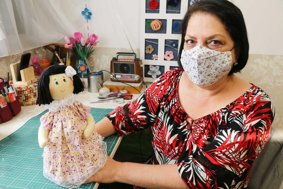maria-aparecida-berna-customizacao-e-boneca-de-pano-ft-amarallpaullo-3.jpg