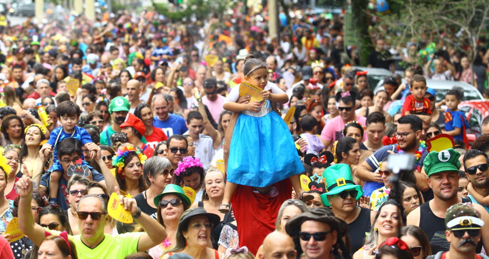 cv__8290_claudio_vieira.jpg