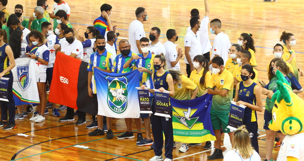 cv__3842_claudio_vieira.jpg