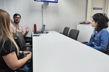 Novas profissionais do Mais Médicos em São José - Treinamento na Secretaria e atuação na UBS Colonial