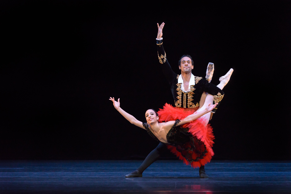 pas-de-deux-de-dom-quixote_-spcd_-foto-clarissa-lambert.jpg