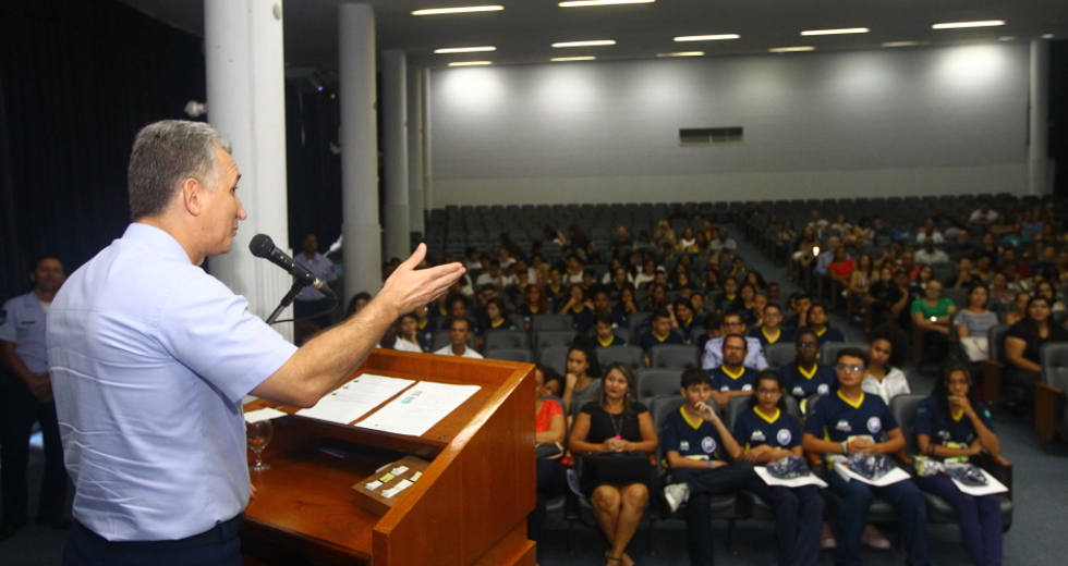 cv__9472_claudio_vieira.jpg