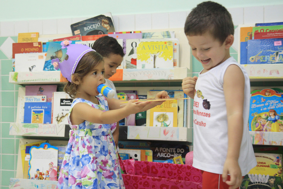 Foto: Divulgação doacao_de_livros_emei_idelena-13_beto_freitas.jpg