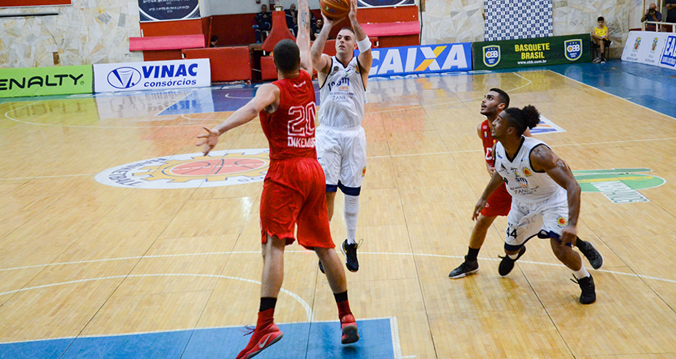 basquete-sao-jose-x-paulistano-26-03-2019-lucas-cabral-17.jpg