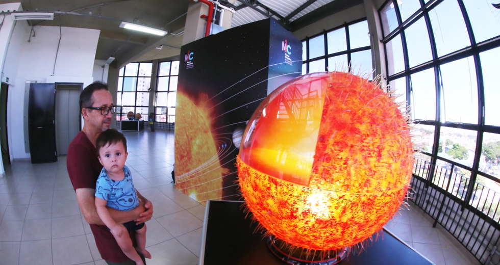 idosos-visitam-museu-interativo-de-ciencias-mic-fotosadenir-brittopmsjc-0903_52737035215_o.jpg