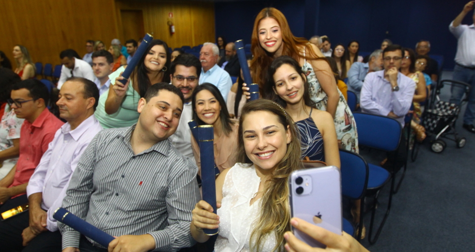 cv__7920_claudio_vieira.jpg
