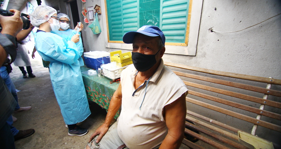 cv__2239_claudio_vieira.jpg