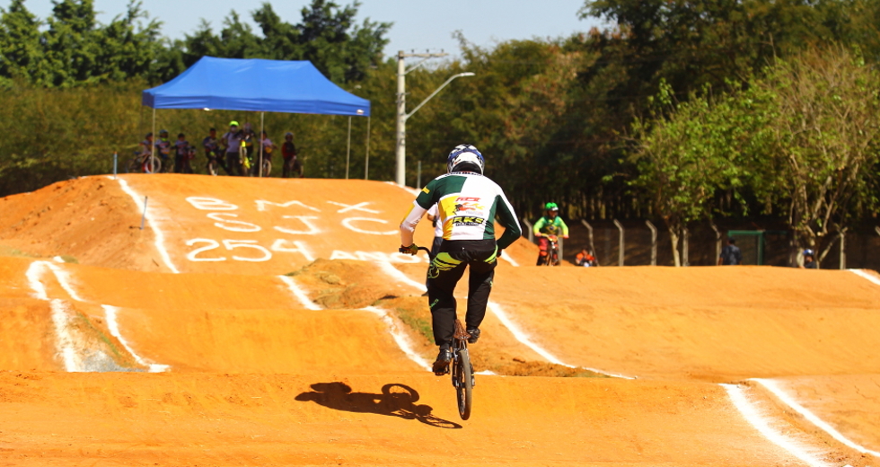 cv__0541_claudio_vieira.jpg
