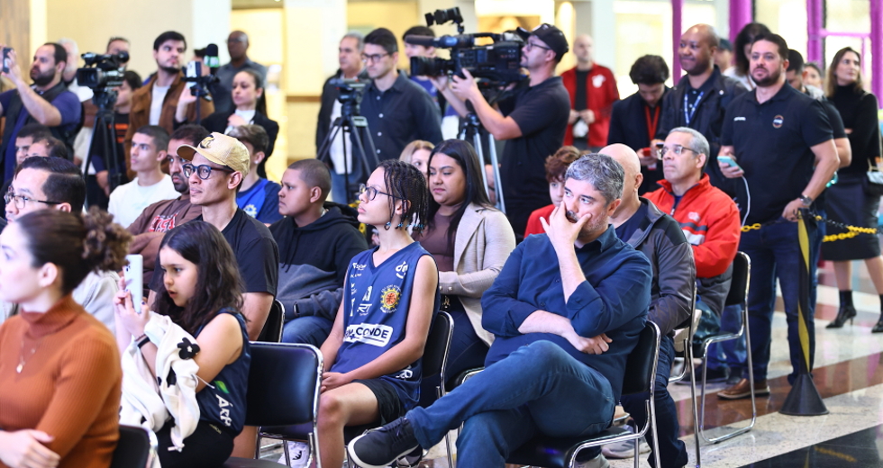 Apresentação do time de basquete masculino. Foto: Claudio Vieira/PMSJC 22-07-2025