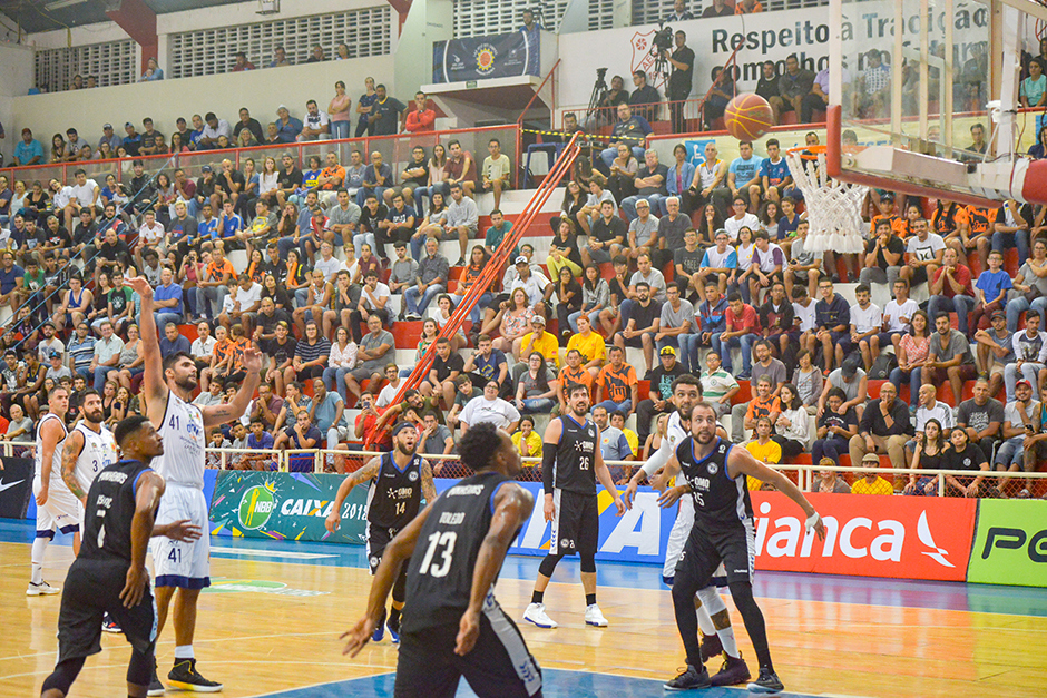 Foto: Divulgação basquete-sao-jose-x-pinheiros-04-02-2019-lucas-cabral-05.jpg