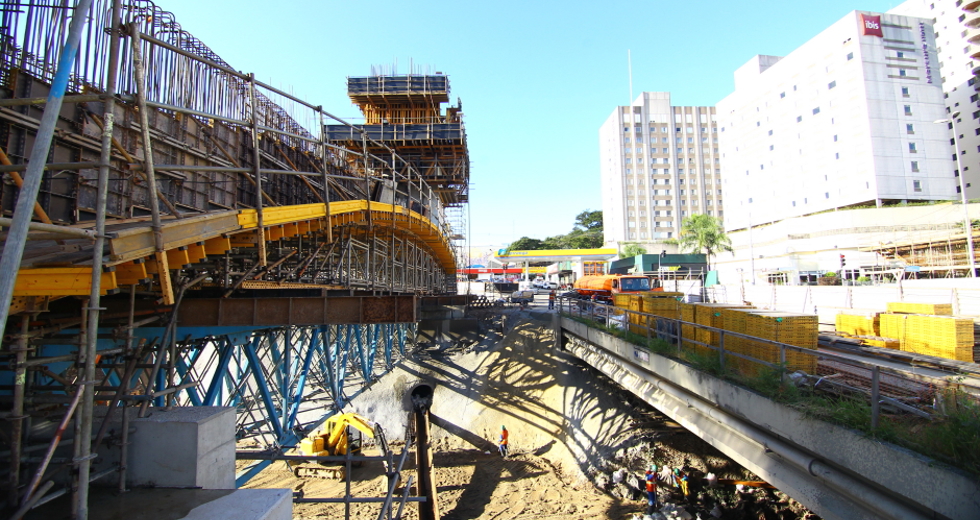 cv__7353_claudio_vieira.jpg